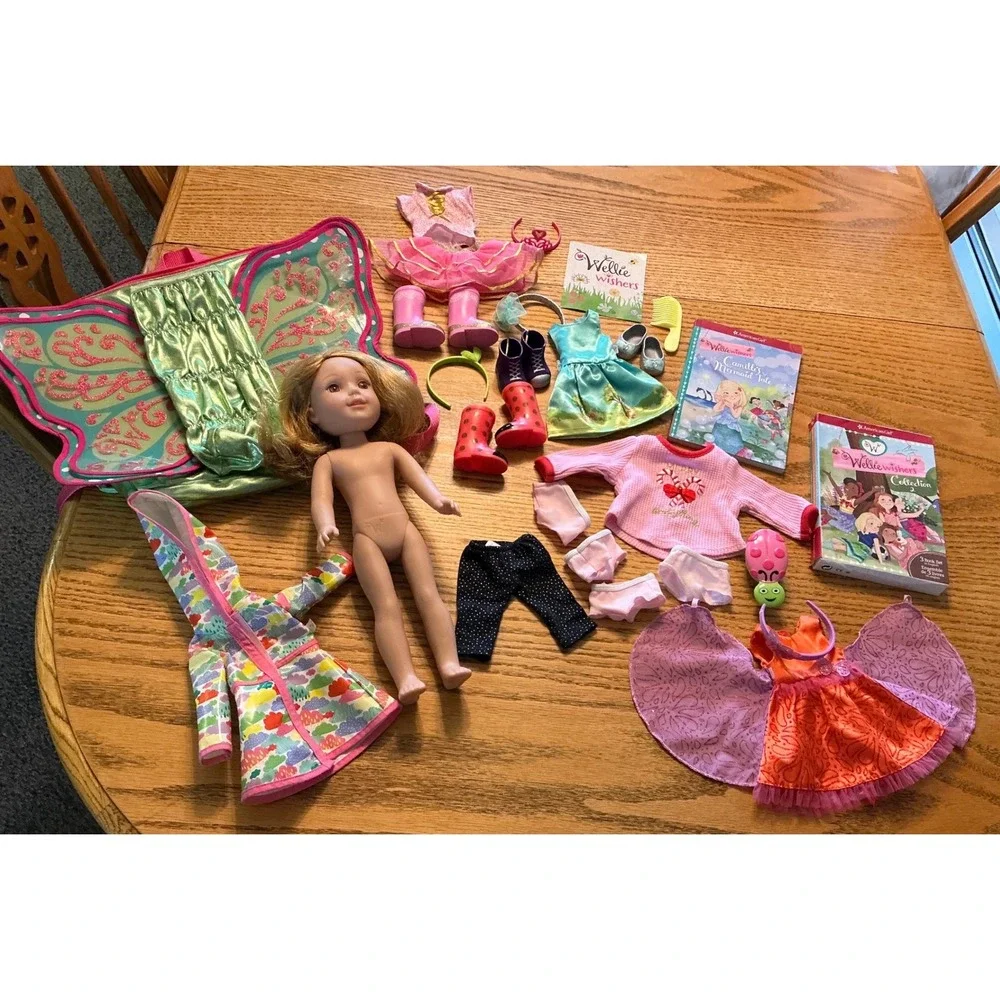 American Girl WellieWishers Willa Doll Bundle with Clothes Accessories Backpack